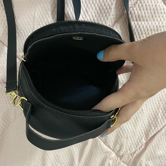 backpack - Picture 3 of 5